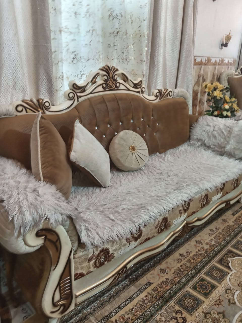 تخم ملكي تفصال 10 مقاعد نضيف جدا مابي ضرر لبيع مكان بغداد  تصال على الرقم *********** بي واتساب
