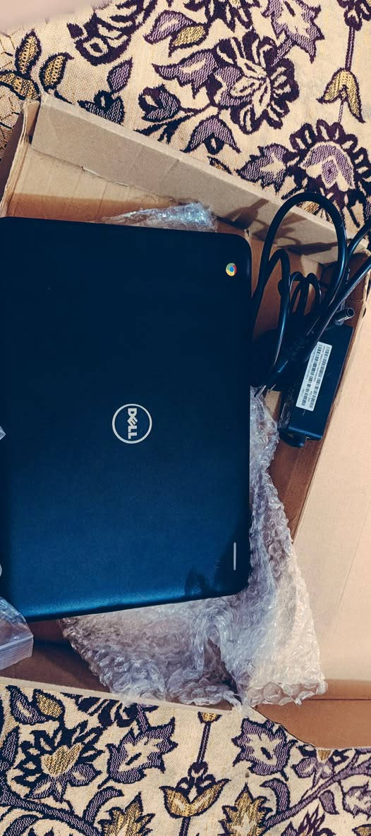 جديده بالوك كامله هيه وشاحنتها نضام كروم مال دراسه مزاد يبدي من ٢٥ لأعلى سعر


**إذا كنت صاحب هذا الإعلان وتريد حذفه لأي سبب، رجاءا أرسل رسالة إلى الدعم الفني**