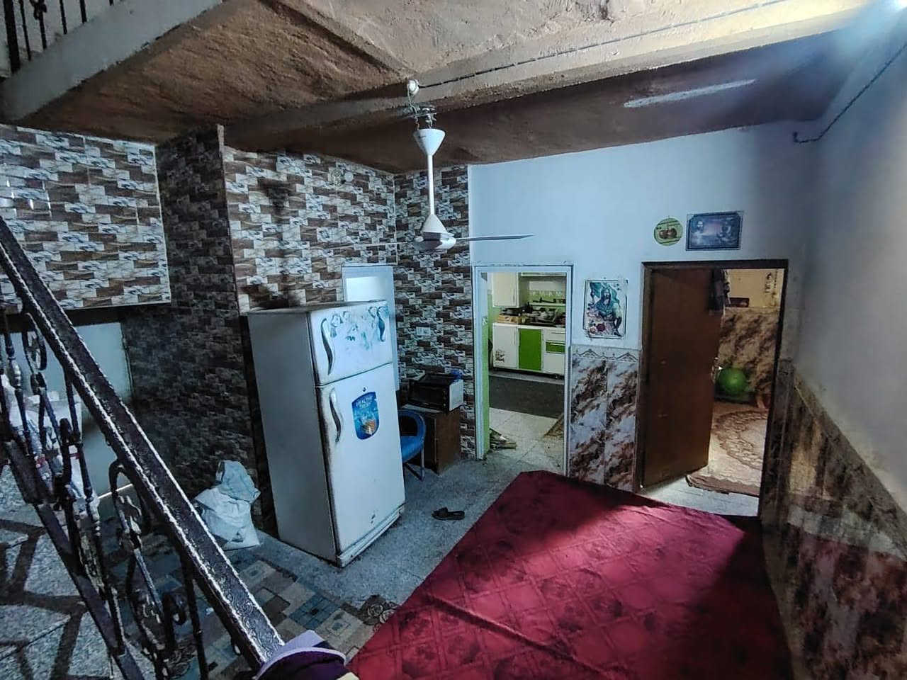 #دار_سكن_للبيع🏠 
___
⭕العنوان :حي العسكري الثانيه 
⭕ قرب حسينيه ام البنين
-------------------------------------
✨طابقين 
✨اعكاده

♦️المساحة : 214م²

--------------------------------
✨ تفاصيل البيت ✨
____
⭕الطابق الأول : استقبال وصاله ومطبخ  وصحيات وطارمه 
⭕الطابق الثاني :غرف عدد اربعه وصاله 

---+-+++

للاستفسار 
____
عنواننا ✍🏻
🔹شارع ستين مقابل صيدليه كبسولة

للاتصال ☎️
____
***********
