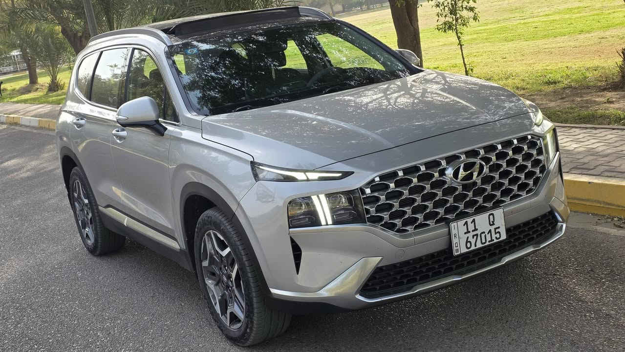 السلام عليكم للبيع هونداي سنتافي ♕2023♕ خليجي تحويل مباشر
فول موصفات 
داخل جلد اسود بلادي
4 كامرات 
3 قطع تبريد 
7 راكب 
بانوراما
محرك 6 سلندر 
ماشية 23 الف
بصمه تشغيل عن بعد كشنات كهرباء السيارة جديدة بمعنى الكلمة

السعــر 277$

موقع السيارة بغداد الدورة او الجادرية

للأستفسار الاتصال 
***********
***********
