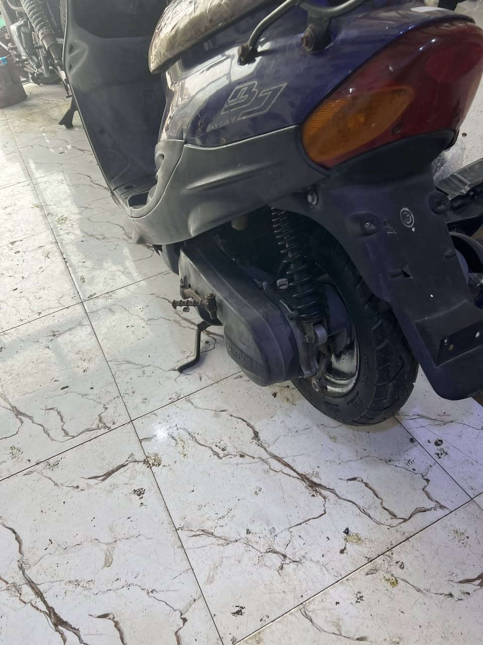 درجه تسع البيع مكفول كفال عام مامفتوح برغي بيه درجه نضيف معنه كلمه مكاني بصره قضا الدير سعره ٤٠٠وبيه مجال مو شراي لأتعبني ***********
