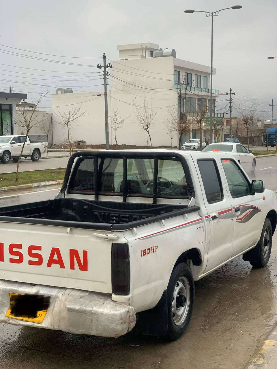 ریکلام
نیسان پیكاب  مۆدێل 2012 بۆ فرۆشتن.
 مەكسیكی 
دەعامی ناڤارا كامل پارچە ڕەشە لەسەر ساغی
شان و. سەقفی هیچی پێوە نیە
 دەعم و لێدراوی نییە
گێڕو  مەكینەی بەشەرت  نەكراوەتەوە
تەقەو ڕەقەی بەشەرت کامل پێشی تازە داگیراوە
سەنەوی بەسەر چووە ژینگەی پێشوی دراوە
بۆ زانینی نرخ ژمارە 8 لەکۆمێنت دابنێ.
ژ.ت ***********
ڤایبەریشی لەسەرە
شوێن سلێمانی/ پیرەمەگروون
