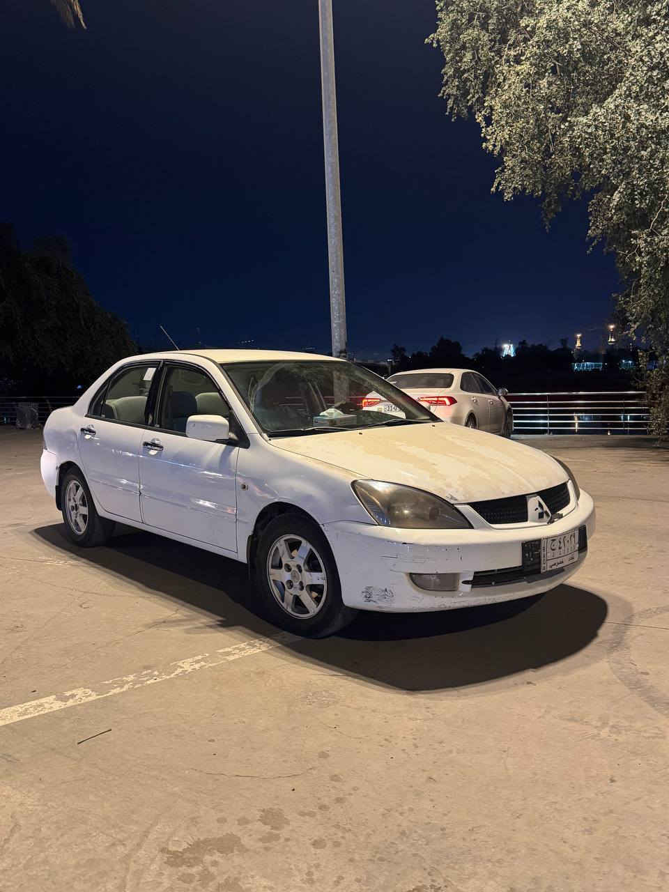 السلام عليكم اصدقائي ميتسوبيشي لانسر
موديل 2007 السيارة جاهزة من كلشي شيء مابية اي نقص 
محرك 4 سلندر كلش نظيف والكير كذالك
تبريد السيارة ثلج
ومواصفات الانسر معروفه 
السيارة كاملة من كلشي حدادية غرفة كهربائيات تشغل وتطلع علفحص 
رقم الاستفسار ***********
