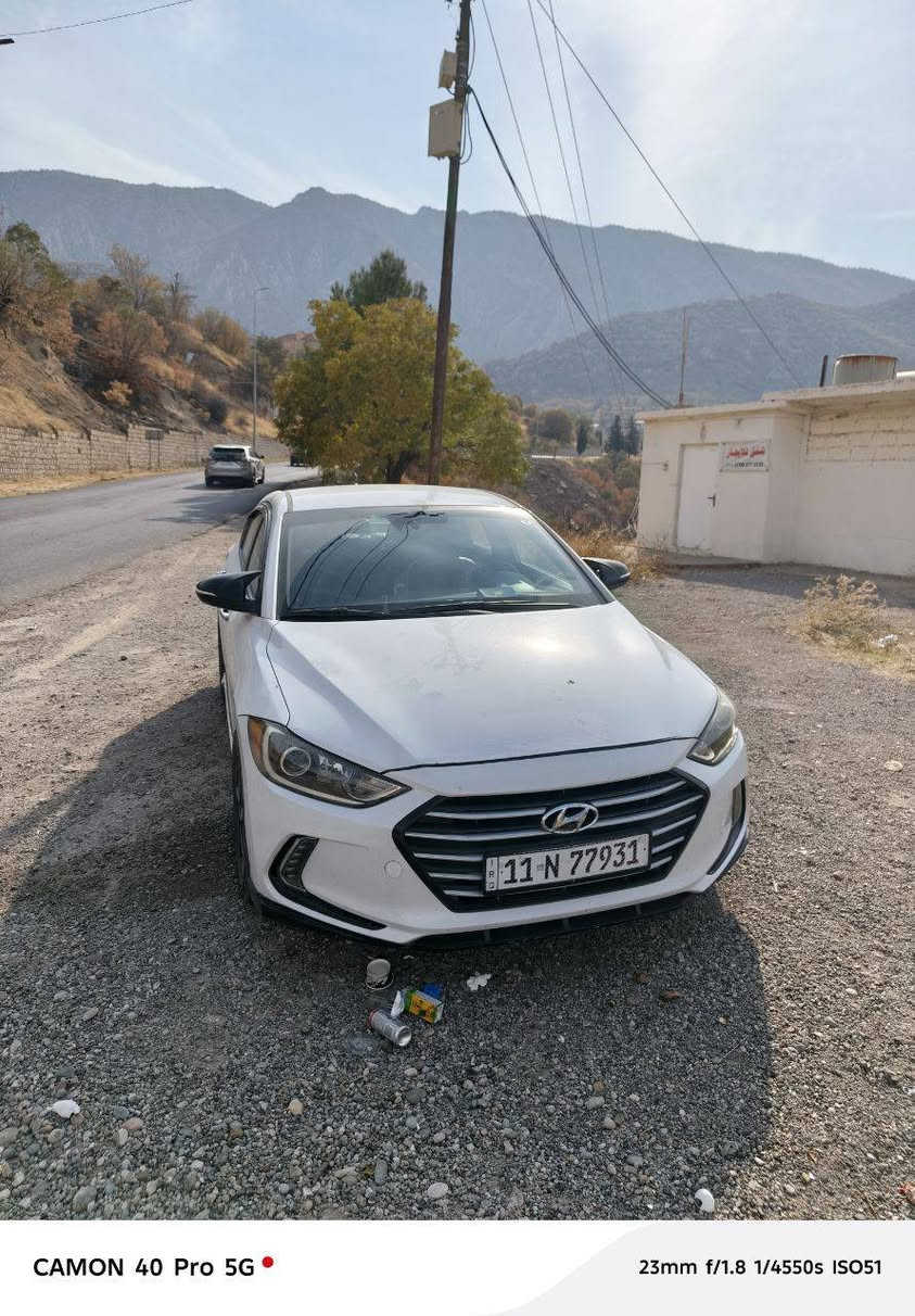 النترا 2018 سياره وارد أمريكي سيارة حلوه كلش ونظيفه بصمه  حادث جنطه وسونار موجود بل صور حادث  أمريكا فقط جنطه بنيد بي مكانات تقشير كحلته موصفاته نقطه عمياء كامره خلفيه اماميه
تحكمات ستيرن  وكومه بيهه بعد بس هنه معروفات مواصفات سياره مكينه تحسه طافيه من كثر ما ناعمة 
تبريد ثلج السعر ١٢٣ وبيهه مجال كلش قليل حك جيتك 
الكاظمية ***********
