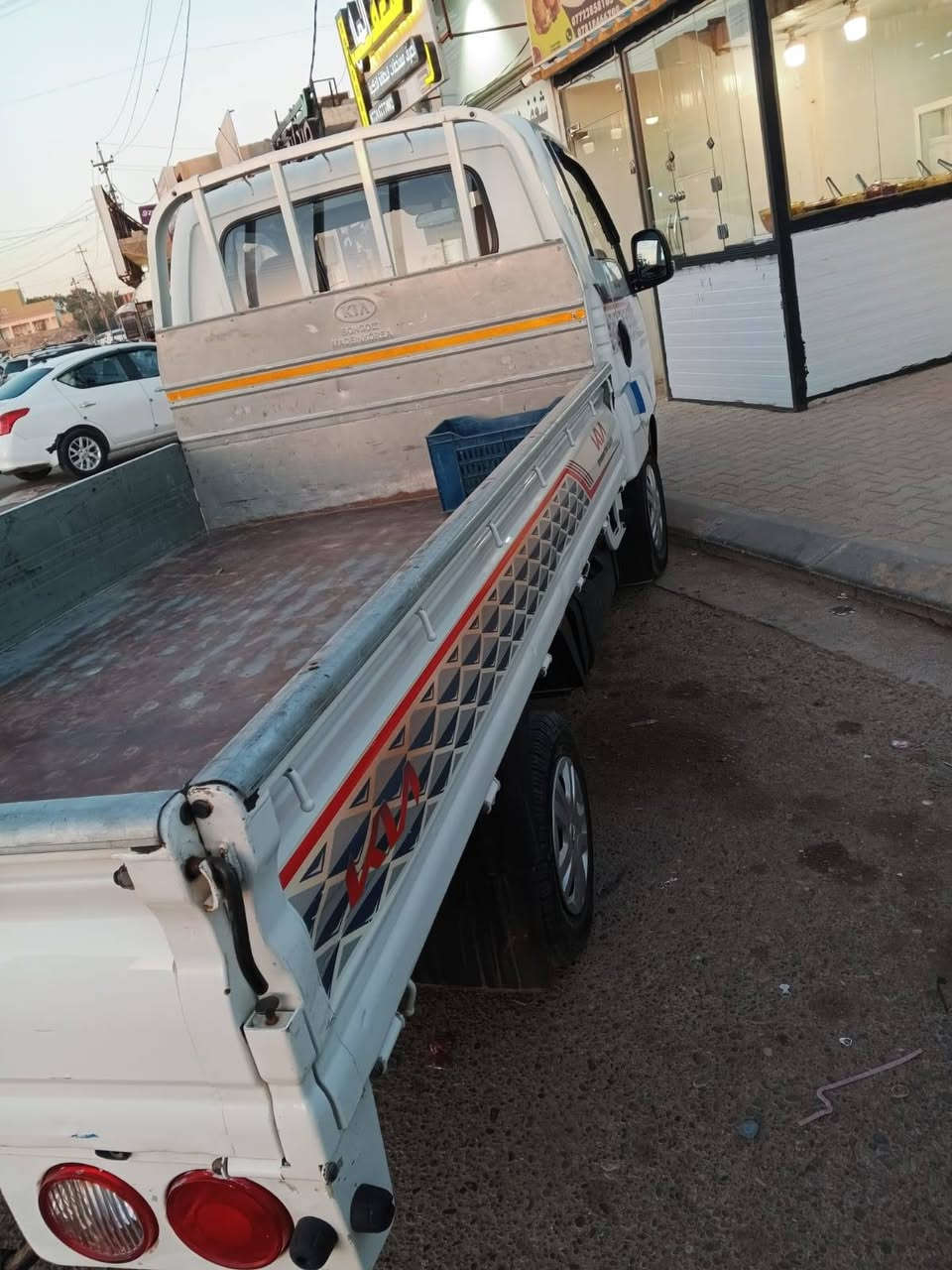 السلام عليكم كيه للبيع موديل 2022  كير محرك اكسن باور شرط تبريد ثلج سنويه لل٢٧  تحول شرط السعر ١٣٥وبيه  مجال الاتصال على الرقم *********** ***********

