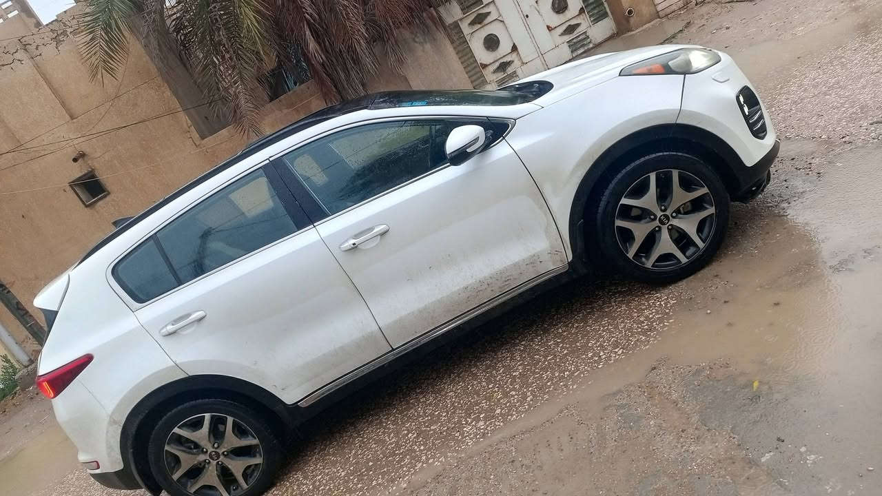 بيع مستعجل
سبورتج 2019 سياره جديدة مكينة وكير وحدادية وتبريد وتدفئة وتخم تاير كله جديد جديده بمعنى الكلمة ماشية 70 فقط حادث جاملغ خلفي فقط الباقي كفالة عامة السعر 133 مكان السيارة حلة رقم الهاتف ***********
