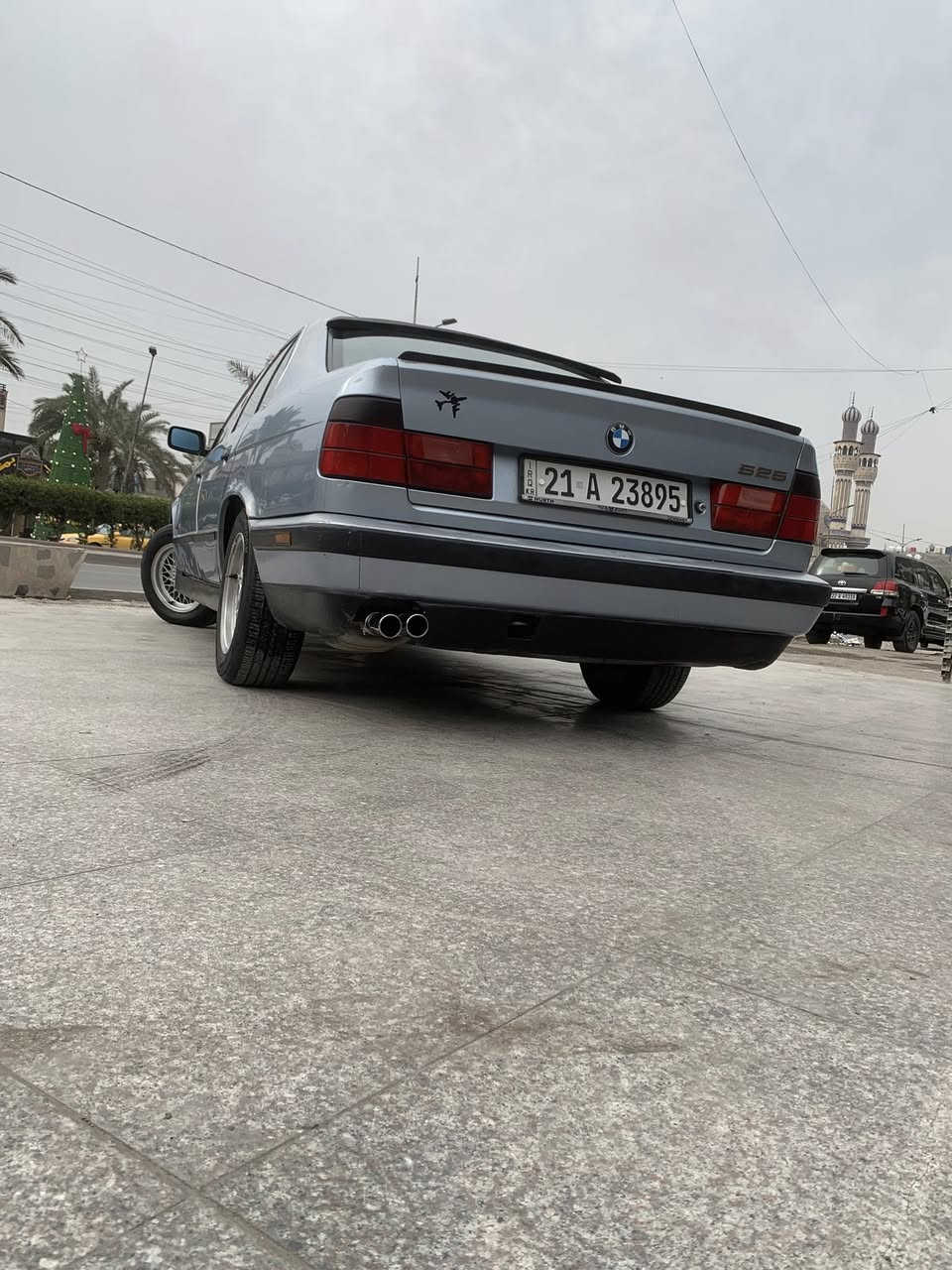 سلام عليكم بي ام مديل ٩٠ اصل بليته وسنويه سياره مكفوله من ضربه وصبغ وتبديل كله على بلاد مكينه ٥٢٥ مسكر تك فانوس كير ومكينه كفاله منضومه غاز تبريد تتدفأ شغال صدر امامي خلفي جديد تخم تاير جديد غرفه جديده جلد رقم سليمانيه سنويه لل٣٠ هزه جديده تحويل ثاني يوم بأسمي عارضهب٦٥  وبيه مجال للشراي اخوان سياره بلاديه وجديده مكاني بغداد زعفرانيه للاتصال ***********
