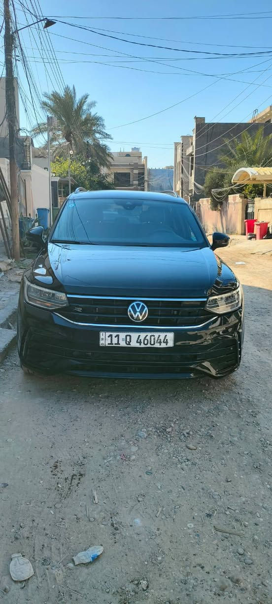 فولكسواكن 2023 R-line السعر 210 قابل للتفاوض 
للاستفسار الاتصال ع الرقم ***********
..
