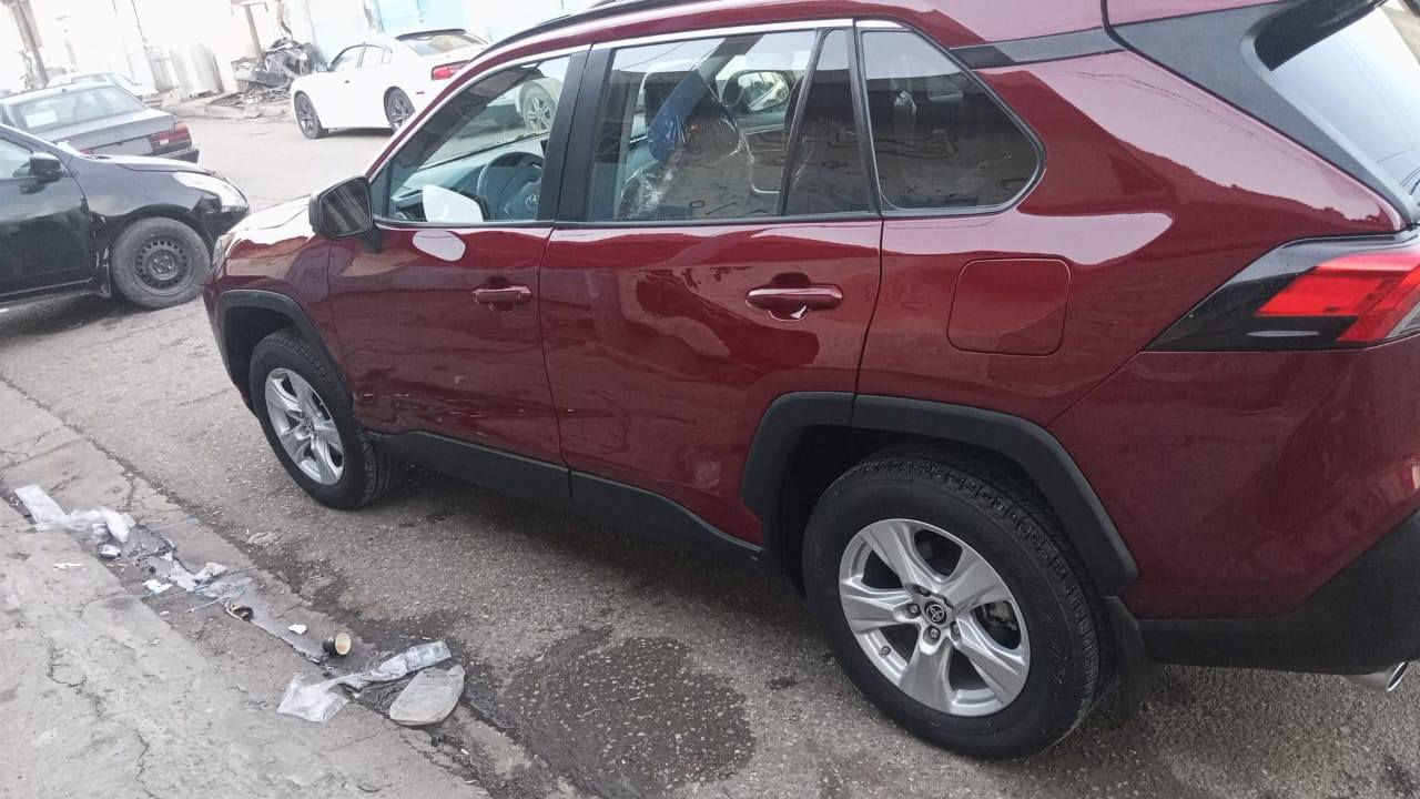 السلام عليكم للبيع اومراوس فقط كامري راف فورهايبردموديل ٢١فول بيهةصفحةومرشوشةحزام وعندي تصويرقبل صبغ ماشة٢٧كيرمحرك كهربائات فول تخم تايرحداديةجديدةجهاهزةبل خيرللي ياخذهةمكان فلوجة السعر١٨٥اتصال ***********وبي واتساب خاص مااكومكلف بل نشراواتصال***********
