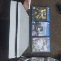 بلايستيشن 4 • باندل ابيض • يدتين