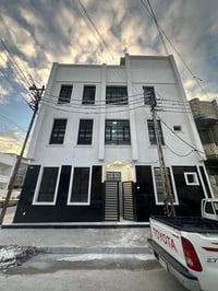 40 متر مدخلين  #للبيع  واجهه ١٠ والنزال ٤  الموقع / الشعب حي العقاري ا...