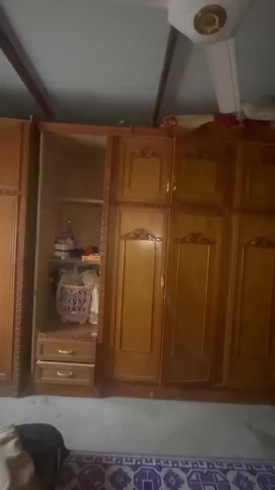 سلام عليكم عدي هاذ كنتور كلش جبير وضخم واريد ابيع بيش تريدون تقيومن اخذوه امانت الله نضيف وباب مالته يتعلاج


**إذا كنت صاحب هذا الإعلان وتريد حذفه لأي سبب، رجاءا أرسل رسالة إلى الدعم الفني**