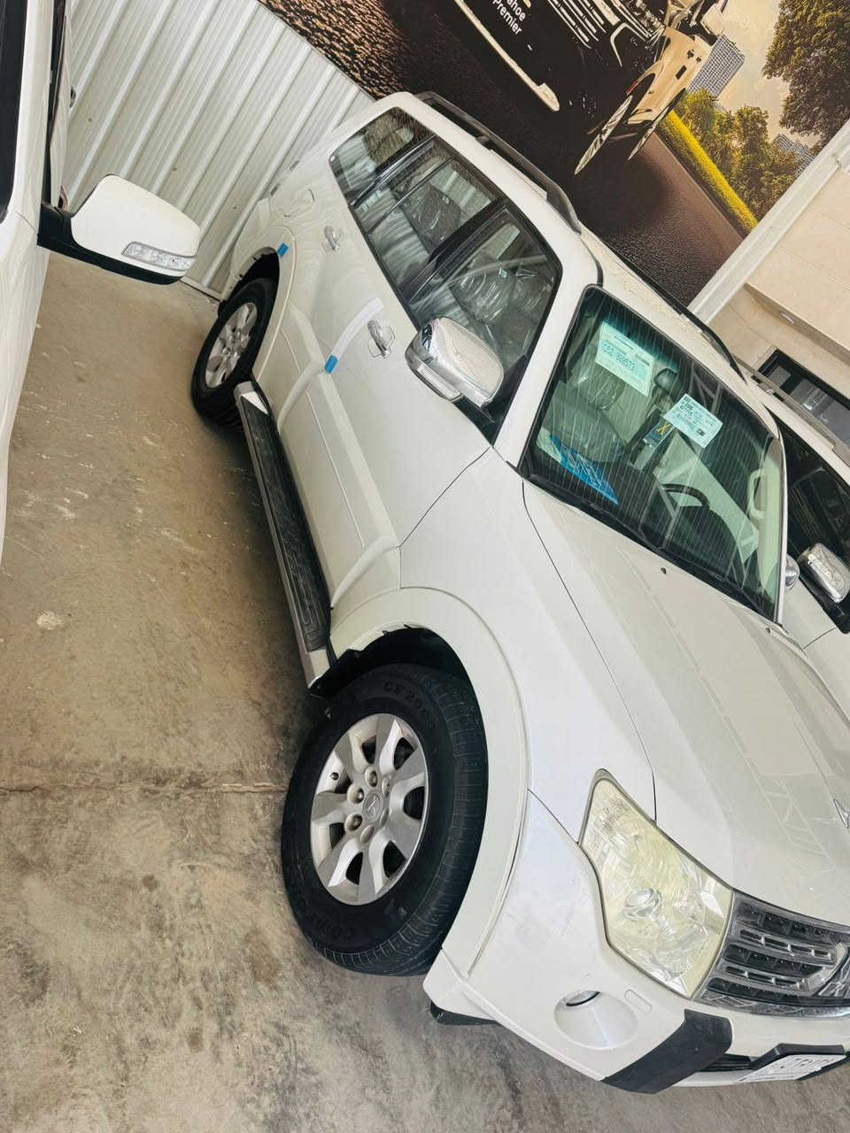 سلام عليكم
باجيرو حبتور فول معروف مواصفات الحبتور موديل2010 كفال من فتح وتبديل وصبغ  بيع او مراوس حسب القناعه ماشيه السياره ١٩٠ العنوان النجف الاشرف حي ( الحسين) للاستفسار *********** 
***********
السعر 145$
