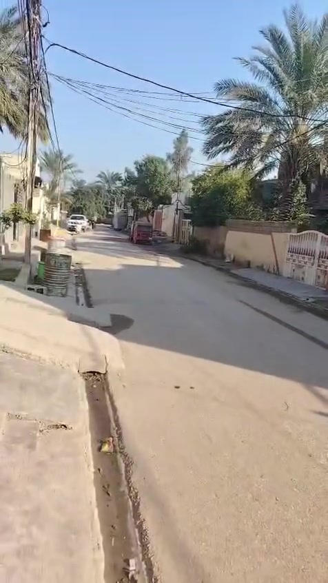 #دار للبيع مساحه 125 سند 25 طابقين طابق الاول غرفتين و استقبال ومطبخ مع صحيات خارجية وحمام داخلي. وطابق ثاني ثلاث اغرف مع  صحيات 
#موقع بعقوبة المفرك دليمات خلف بيت صيني للسيراميك قريب على شارع العام 
#السعر اتصل *********** +واتساب
