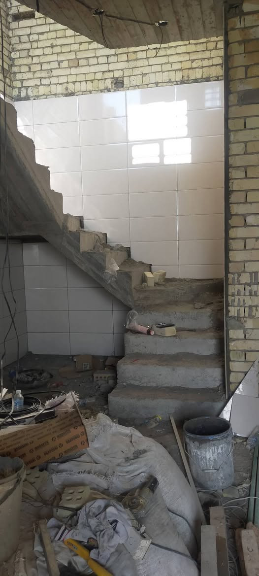 السلام عليكم خلفه تطبيك سيراميك ارضيات متفرغ
***********
