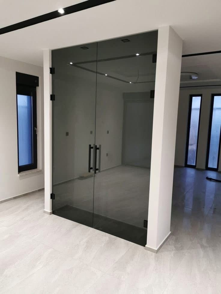 اضافة الى اعمال المنيوم نعمل في مجال واجهات المحلات اسعارنا جمله ماعليكم الى الاتصال على الرقم نصلكم لااخذ القياس السماوه شارع الخناق مدخل الصياغ 
***********
