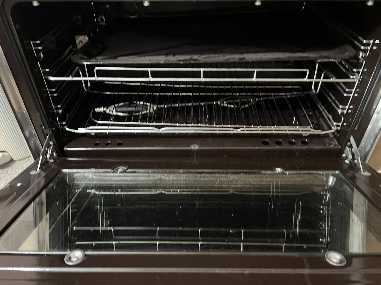 طباغ شبه مستعمل ومابيها اي عيب وفرن بعدا بحالة الشرك مو مستعمله ولا مرا بعدها جديد. السعر 200$ قفل  مكاني أربيل بهاري نوى على 100 مترى


**إذا كنت صاحب هذا الإعلان وتريد حذفه لأي سبب، رجاءا أرسل رسالة إلى الدعم الفني**