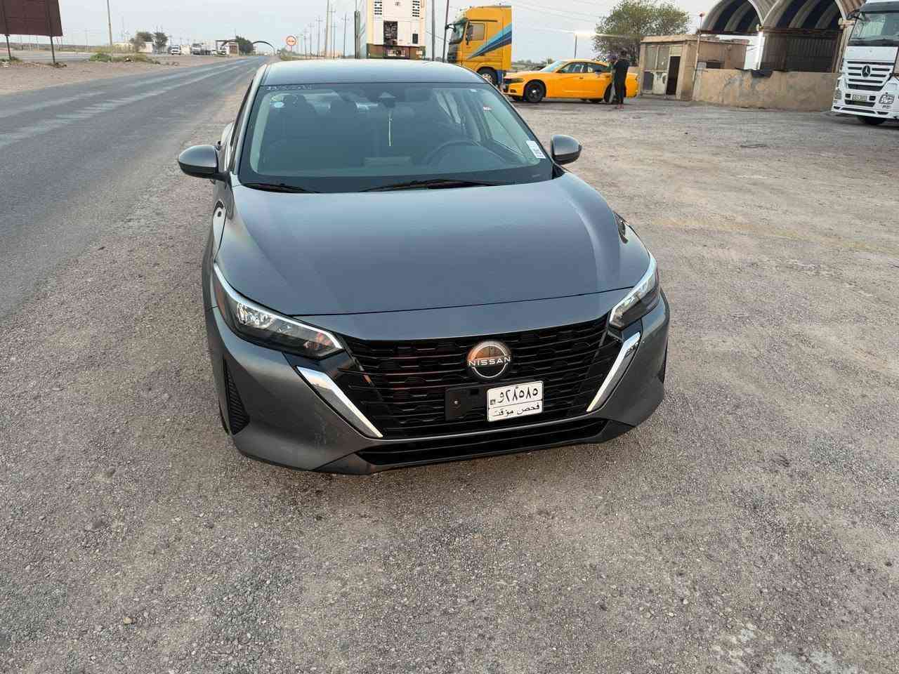 السلام عليكم بيع مستعجل وبالخير على لتصير من نصيبه نيسان سنترا  دخول جديد حره بسمي بدون رقم تترقم جميع المحافظات الضرر بدون تبديل اي قطعه بيه شبر بارد وبيه كلير قطعتين السياره جديده السعر 104 ***********
