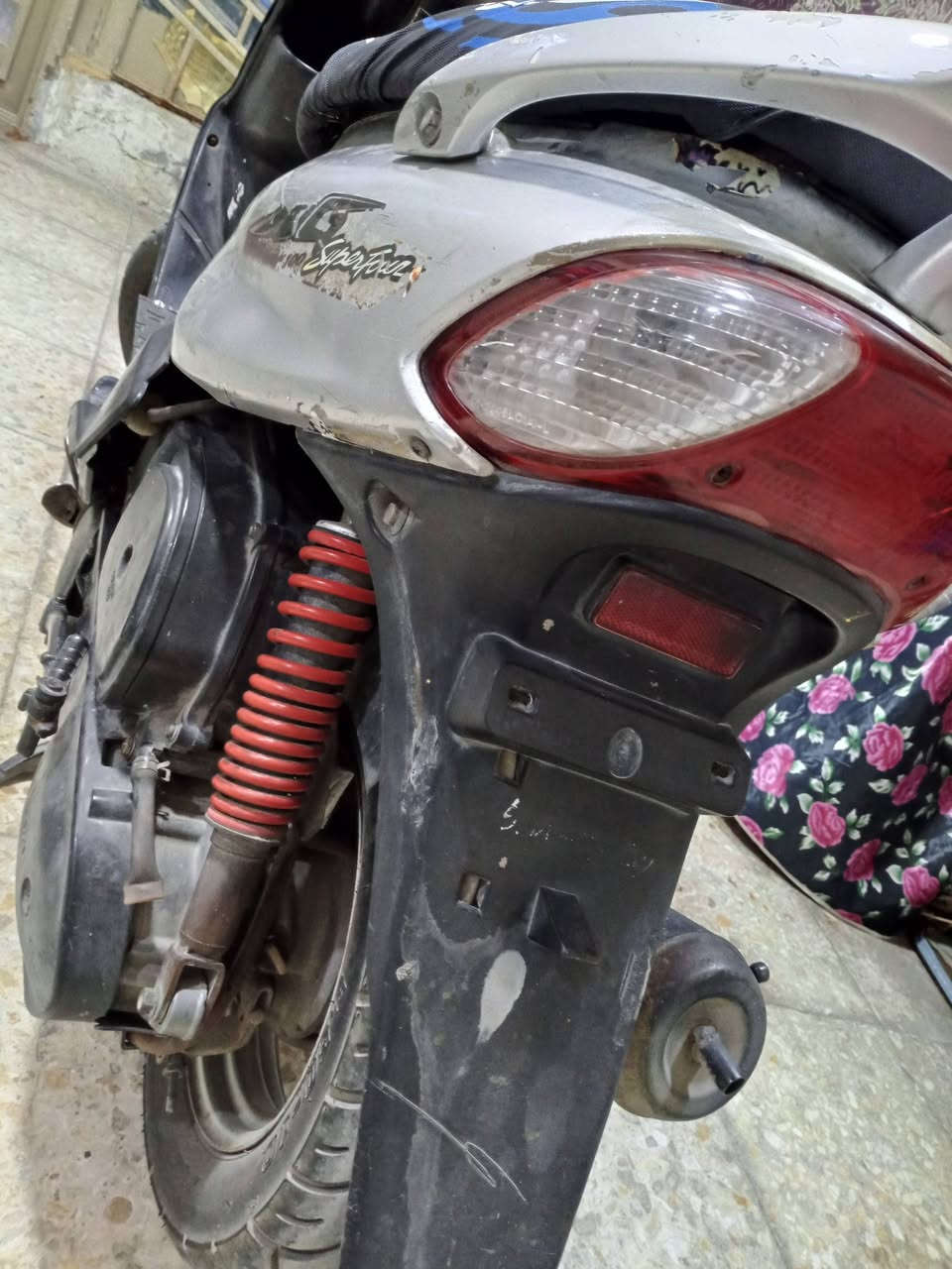 السلام عليكم دراجه ماكس قجمه نضيفه السعر 350رقم 📞***********
