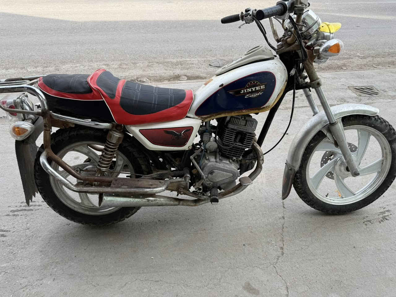 السلام عليكم. دراجه جني دبل ابلك موديل 2008 اوراق كامله اصولي الدراجه نضيفه كله شغال من كهربائيات ومحرك شلعه مكان ديالى بعقوبه  السعر 350 وبيهه مجال قليل حك جيتك التصال ***********
