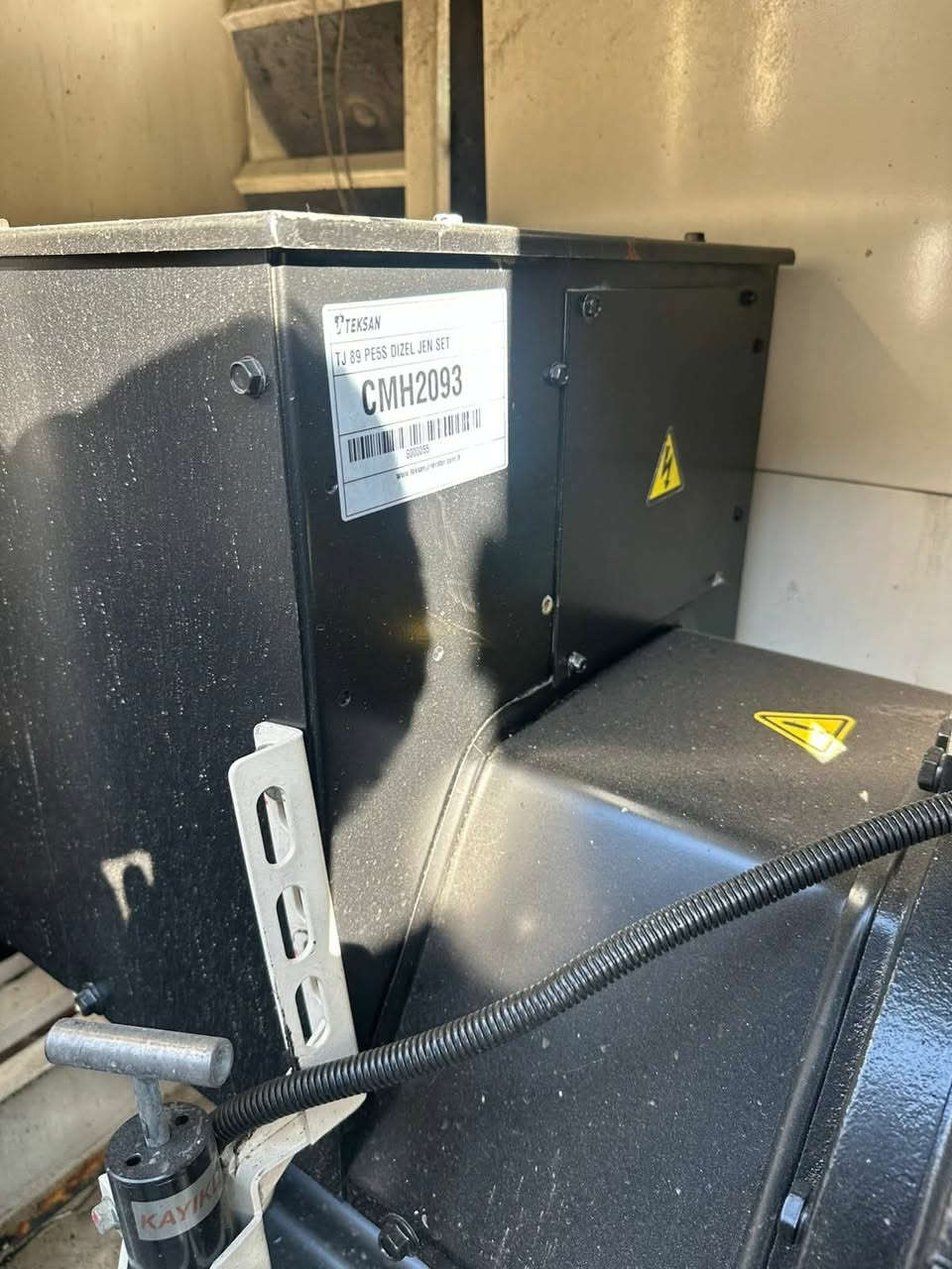 يوجد لدينا مولدات بيركنز بريطاني 
موديل حديث  حجم المحرك  4 بستم 
حجم التوليد 88 كيفي 
كاتم تكسن
 
للإستفسار اكثر اتصل عالرقم وادلل  او واتساب 
أبو علي  ***********
يوجد لدينا جميع أنواع المولدات
