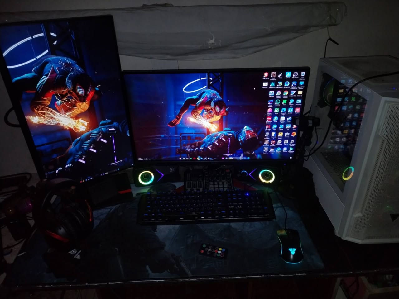 جهاز PC مع کامل ملحقاته للبیع استخدام جدا قلیل سبب البیع عدم التفرغ


**إذا كنت صاحب هذا الإعلان وتريد حذفه لأي سبب، رجاءا أرسل رسالة إلى الدعم الفني**