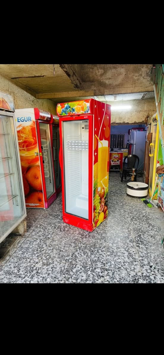 عارضات ايكور تركي الاصلي تبريد وتجميد فول بشرط الضمان شراي يتصل *********** مكاني بغداد وتوصيل موجود
