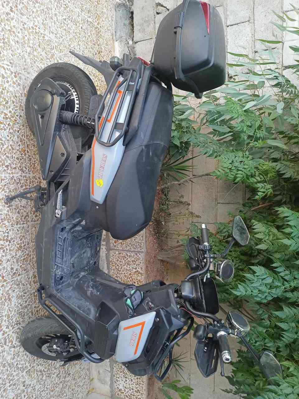 للبيع جديد مستخدم 4 اشهر سعر 800 / ***********
