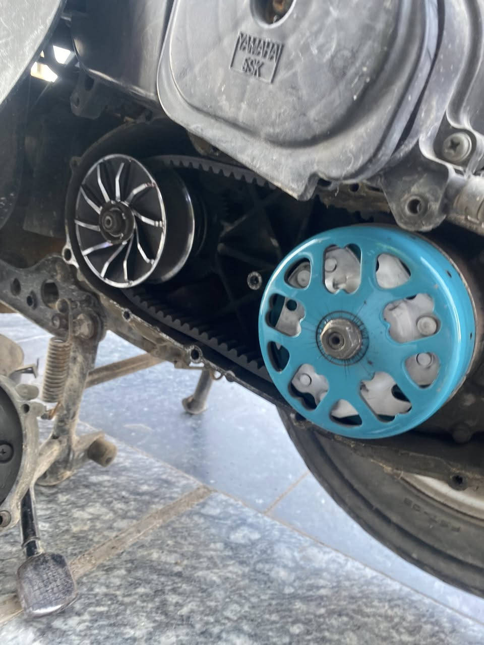 السلام عليكم بوليسي للبيع كفاله عامة على كلشي شلعه ومعدل وشرط تفحص يم أي مصلح إذا بيها  تبخير لو مفتوح برغي واحد من الدراجة الدراجة السعر 925.000
***********
