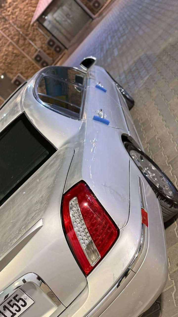 السلام عليكم 
كيا امانتي ٢٠٠٨ باسمي جاهزه وارد أمريكي السعر ٨٠ ورقه حداديه
محرك كير كهربائيات تبريد سياره جاهزه 
الاتصال ***********
بغداد جسر ديالى
