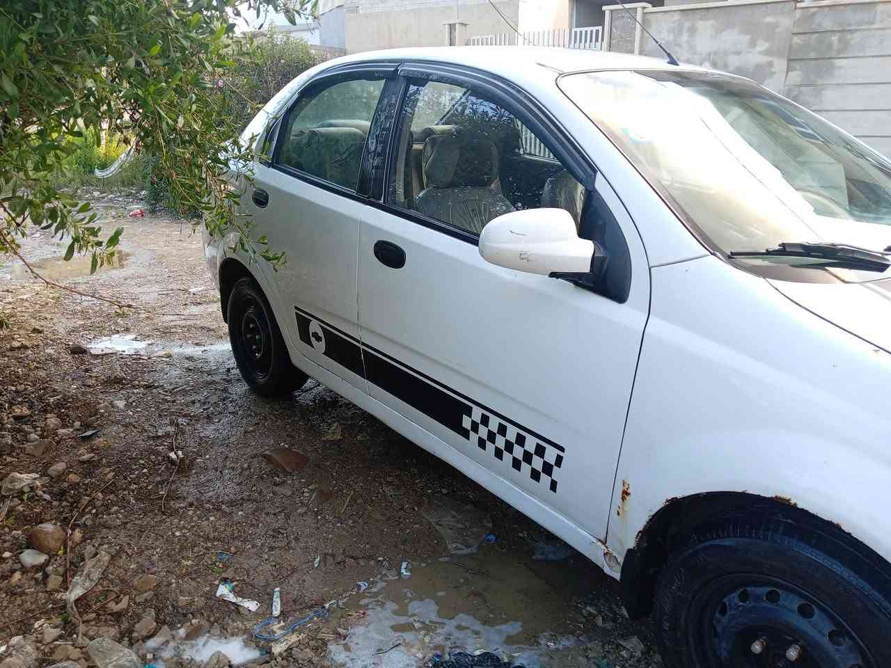 سيارة افيو ٢٠٠٦ محرك استرا المرغوب كير و محرك شرط اني الشرعي تحويل او وكالة كابون بنزين السعر ٤٥ وبيها مجال العنوان الموصل حي سومر الاتصال على الرقم ***********
