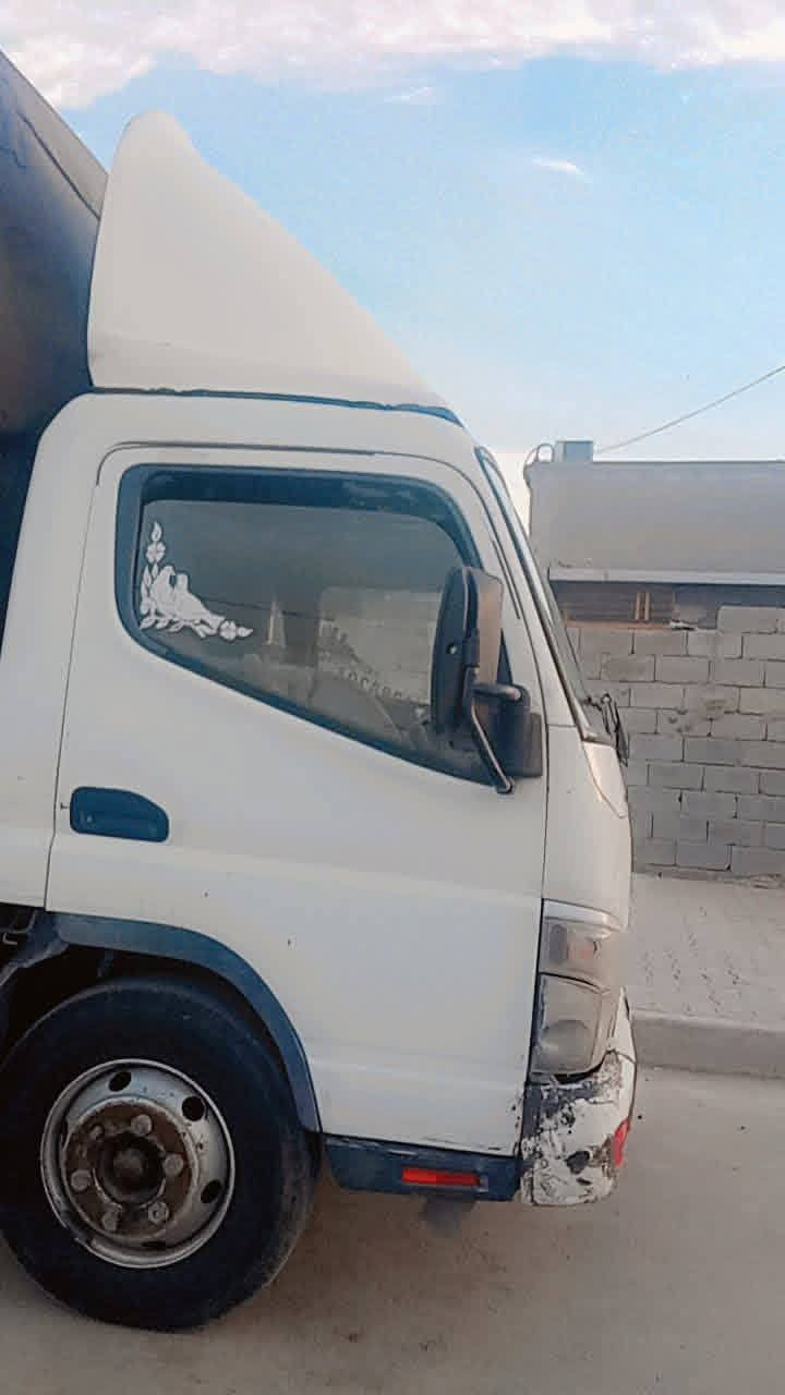 سياره كنتر للبيع 2015 كفاله كير ومحرك وشاصي واكسل 
رقم الهاتف ***********
