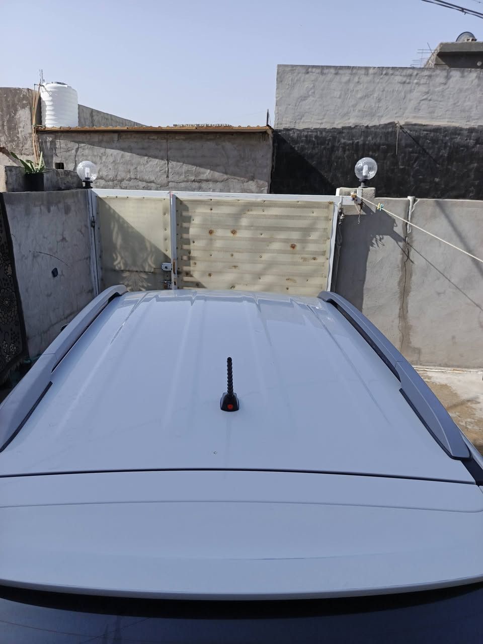 توسان للبيع موديل ١٥ خليجيه
رقم بابل انكليزي لل ٣٠سنويه
شرط التحويل 
 محرك بي صوت
محرك ٢٠٠٠ دوش
تدفئة تبريد
اشاير بالمري 
كاميرا خلفيه
السيارة نظيفة بمعنى
 الكلمة لأن استخدام
 شخصي السونار موجود
السعر ١٤٨ مكان السياره بابل
 الحصوه للاستفسار ***********
