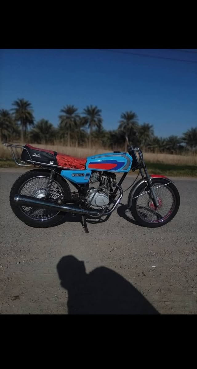 سلام عليكم للبيع دراجه تايكر اربعه كير موديل محرك 21 رياضي لسعر 250 وبيه مجال مكاني ديالئ  الاسود لرقم ***********
