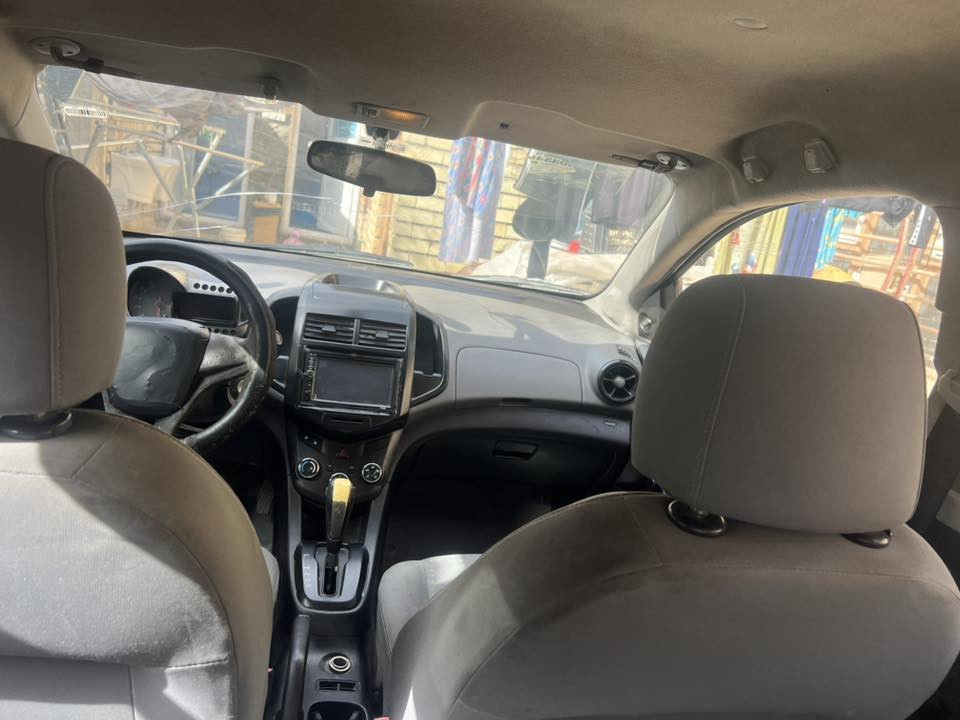 -سونك 2012
-وارد خليجي 
-بسمي تحويل بيومه هزه صاله شهرين 
-كير مكينه 1600جاهزات
-البنيد بيه صبغ وبيه طخات عل بارد 
-مكاني النجف الحيدريه 
-***********-وتساب 
-سعره 47$قفله
