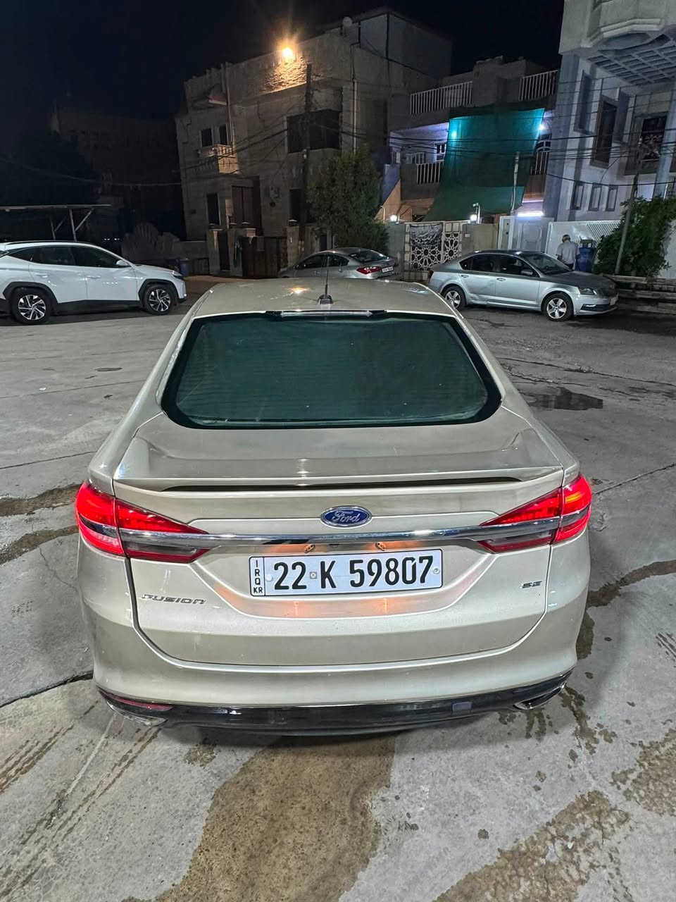 سياره فورد فيوجن 2018 
محرك 1500 تيربو 
مواصفات فول ماعده الفتحه 
تحكم شفتات استيرن كير ماوس 
كشنات جلد كهرباء اسود 
لون السياره ذهبي 
للاستفسار اكثر اتصل ***********
 السعر 95 بيه مجال للشراي 
وارد امريكي حادث خلفي
