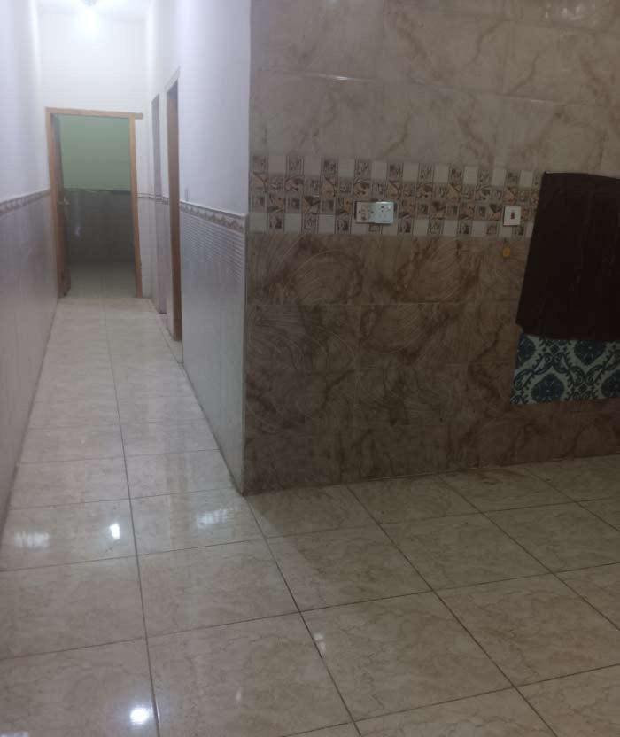 ❗️❗️شقه للايجار ❗️❗️في منطقه الأربع شوارع في البصره . .طابق اول .. تحتوي على غرفه نوم وغرفه اطفال وغرفه استقبال .. باب خارجي للاستقبال .500 لاستفسار ☎️***********
