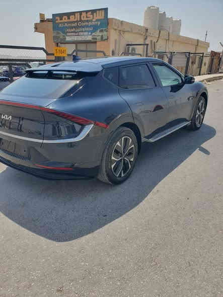 للبيع كيا ev6 - فئة - wind - موديل 2023 السيارة كهربائية بالكامل  تمشي بالشحنة الوحدة 600 كيلو فعلي صور الحادث ورقم الشاصي موجود بالصور
السيارة مرقمة بغداد بسمي ثاني يوم احولك
السيارة ماشية ٧ الاف ميل فقط شبه جديده 
ملاحظة : حادث خلفي قطعه وحدة صندوك مبدل فقط يعني السيارة بحاله ممتازة ميكانيكا وكهربائيا 

# # #  الاضافات ###
¶ مدخلين (شاحن سريع + شاحن بطي) 
¶ شاشه كبيرة حجم 12.5 بوصه. 
¶ كاميرا خلفيه. 
¶ حساسات اماميه. 
¶ حساسات خلفيه. 
¶ حساسات جانبيه. 
¶ كراسي جلد. 
¶ كراسي كهرباء. 
¶ كراسي مدفيه + كراسي مبرده. 
¶ كراسي رياصية. 
¶رادار امامي. 
¶ مانع تصادم. 
¶ محدد مسرب. 
¶ تحديد مسار. 
¶ تصحيح مسار. 
¶ مثبت سرعة. 
¶ مانع انزلاق. 
¶ مانع انغلاق. 
¶ تحكم طارة. 
¶تدفئة مقود. 
¶بصمة تشغيل. 
¶ بصمة أبواب. 
¶ دخول ذكي. 
¶ انارة ترحيبية.
¶ مري كهرباء. 
¶ نقطة عمياء. 
¶ اوتو بارك. 
¶ مري كهرباء. 
¶ تدفئة مري كهرباء. 
¶ حساسات تجاوز BSM. 
¶ شاحن ويرلس. 
¶ هندبريك كهرباء. 
¶شاشة اعطال. 
¶ زجاج كهرباء. 
¶ صندوق خلفي كهرباء واسع. 
¶ جنط 19 كوشوك وكالة
¶ اضوية اماميه زنون led. 
¶ اضوية خلفيه led. 
¶ كشافات ضباب led. 
¶ حساسات إضاءة. 
¶ اضوية امامية متحركة active. 
¶ إضاءة فل زنون led. 
¶ رادر خلفي. 
¶ نظام صوتي مميز جدا Meridian
¶ انارة داخلية. 
¶ أوامر صوتية. 
‏. Crystal moving light ¶
‏. REAR cross traffic alert  ¶
‏. Speed Relflction system ¶
‏. Auto park ¶
¶ قيادة ذاتية. 
¶ نظام auto Driving. 
¶ نظام Auto hold. 
¶ نظام تتبع الطريق. 
¶ حساسات مطر. 
¶ حساسات تصادم. 
¶ حساسات اصطفاف. 
¶ حساسات دخول الإنفاق. 
¶ حساسات ضغط الاطارات. 
¶ 3 أنظمة قيادة ( Eco. Ev. Sport)
‏Android Auto¶
¶ نافجيقشن + خراىط
¶ كندشن مركزي. 
¶ بلوتوث 
¶ مدخل  AUX + USB
وغيرها من الاضافات.مكاني بغداد الاعظمية
  السعر : ١٩٢$ورقة 
للاستفسار : ***********
