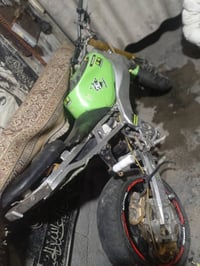 دراجه كاوسكي موديل 2004 مكينة 636 الدراجة طلع بيهة صوت وفصختهة وعفتهة ...