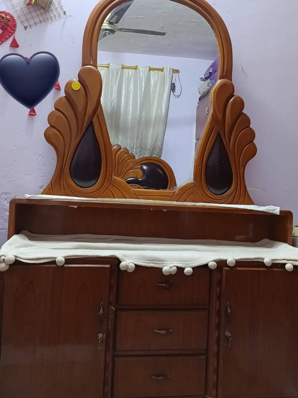 غرفة صاج عراقي تسكام سعره 800الف 
لغرفه احله من صور تجي تشوف افضل من صوره 
رقم وتساب او اتصال ***********
