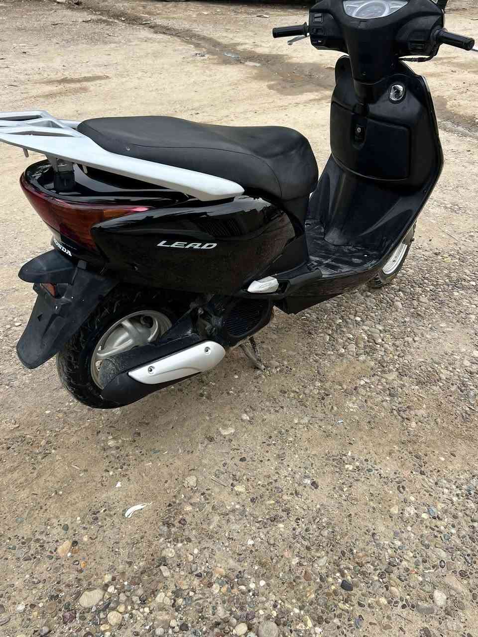 ليدي حديث كامل مكمل فول نضافه مكينه بشرط ناعمه ونشطه لاتنقيص ولاتبخير الدراجه مكفوله من كلشي طكه ماتسمع بيه كهربائيات شغاله كلهه تايرات جدد الكفر بدلته لجماليه السعر820 وبي مجال للاستفسار خاص


**إذا كنت صاحب هذا الإعلان وتريد حذفه لأي سبب، رجاءا أرسل رسالة إلى الدعم الفني**