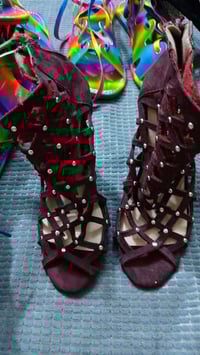 حذاء • مقاس ٣٥