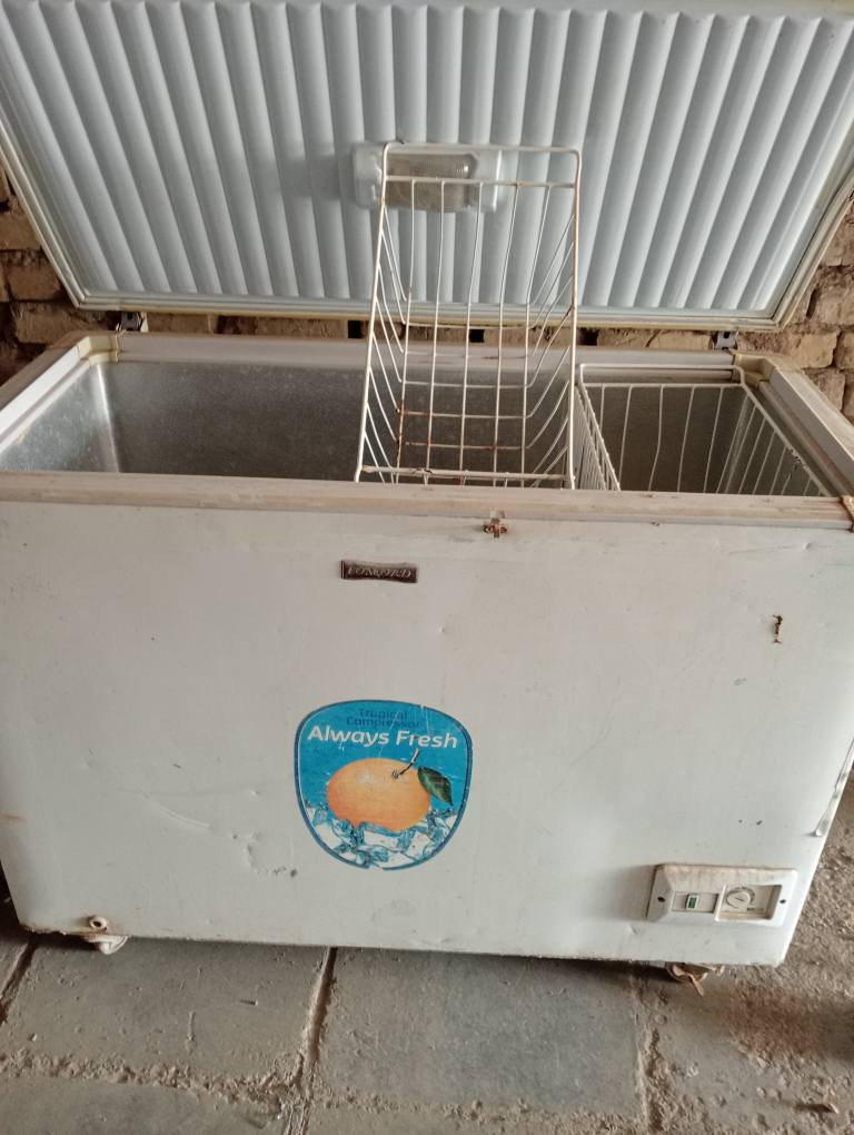 السلام عليكم يوجد لدينا عارضات عموديه وثلاجات باسعار حلوه وشرط الشغل والتبريد وشرط الفحص مكان ناصريه شارع الجمعه مقابيل ساحه العمال سابقا معرض تبارك الرحمن للاستفسار ع رقم *********** ناصرية, ذي قار
