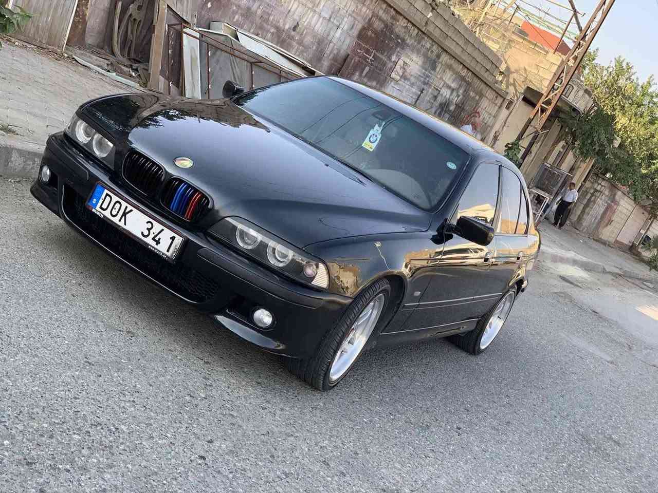 سەرەتا بەناوی خوای گەورە  bmw  بۆ فرۆشتن  مۆدیل ٢٠٠٣ مەکینە ٥٣٠ دەبڵ دیجیتاڵ سەیارەکە M   کوشن جڵلدو هیتەرو سیاحی هەرچوار جام کارەبا تاحدید سورعە  هەیکەلی زۆر جوانە گێرو مەکینەو کارەبای بە شەرت  سەیارەکە سەقفو شان بەشەرت داعمو لێدراوی نیە مەنەفێستی ئەسڵیە بەشەرت  سعری ٧٠ گەڵاو معامەلا شوێن دوکانی سیاحی گەر موشتەری نی سەری خۆتو منیش مەیەشێنە *********** دخان, السليمانية
