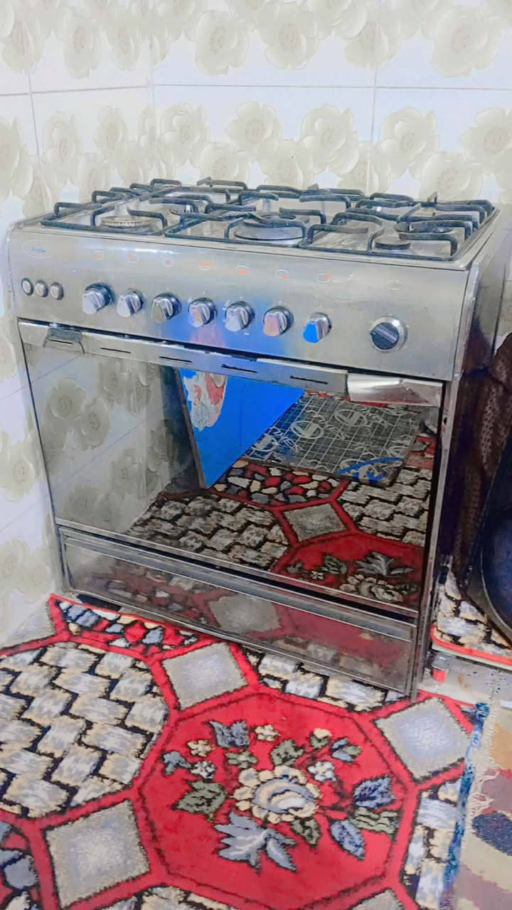 طباخ شغال كلة ولفرن شغال حتة اكلوب الفرن شغال نوعيتة ولله معرفها لان ممسوحة وشرط القنينة شهرين واكثر تبقة. قيم واخذه بل يحبة الله


**إذا كنت صاحب هذا الإعلان وتريد حذفه لأي سبب، رجاءا أرسل رسالة إلى الدعم الفني**