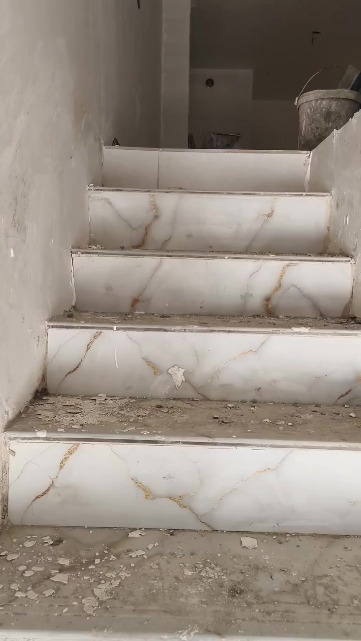 شقه ب للميلاد للاجار شارع 20 امجد ابو لفات بيه غرفه و صاله و مطبخ و غرفه سويت سعر الاجار ٢٠٠ الف وهذا رقمي *********** والله يرزق الجميع ان شاء الله
