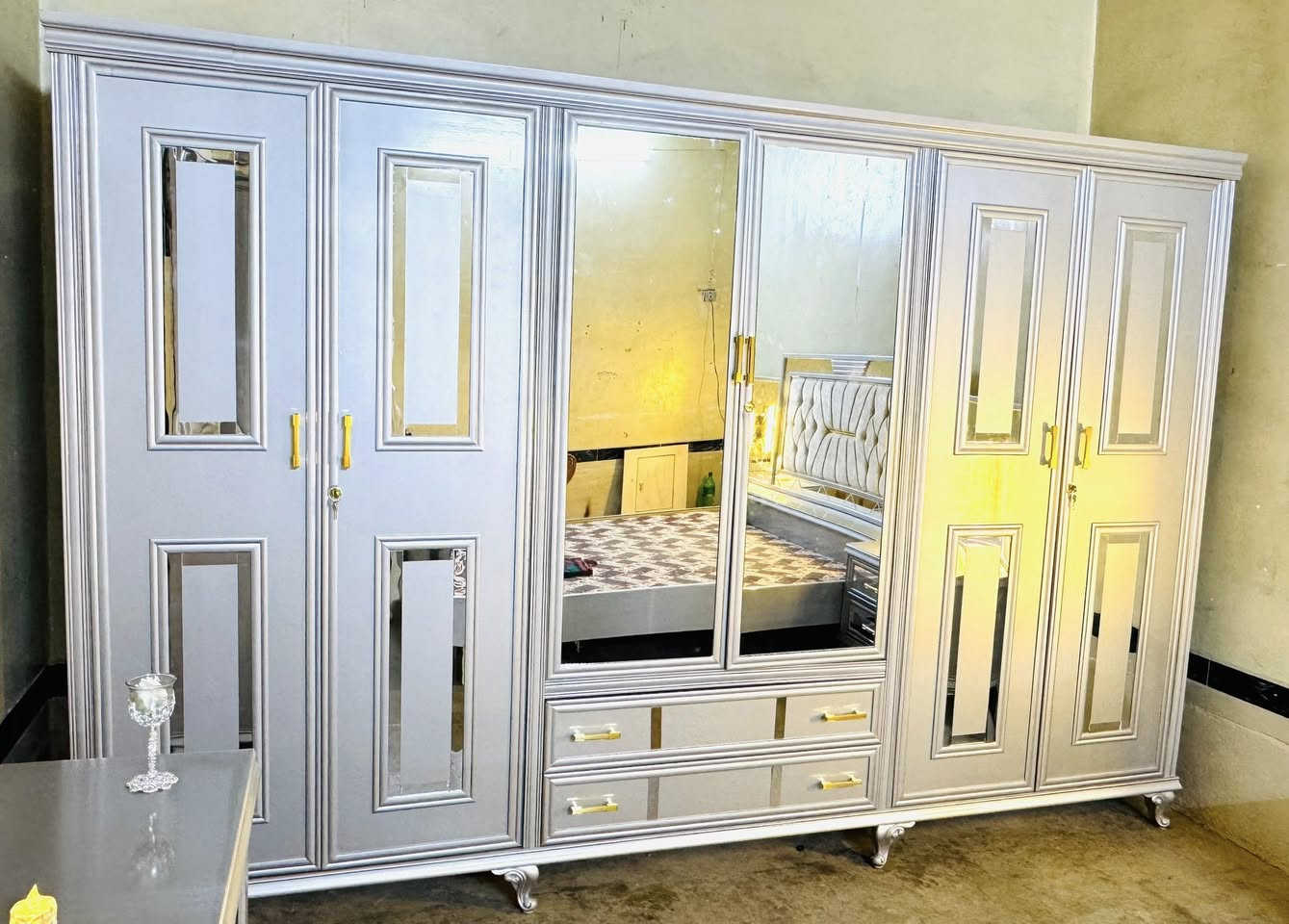 ***********
غرفه نوم جديد فصال تركي 💥شغل عراقي ضمان ١٠سنين حقيقي صبغ حراري ٧ قطع غرفه مرفرعه من ارض خشب 🪵 عراقي فول ارتفاع قنصور مترين عشرين سنتيم طول ثلات امتار عشرين سنتيم العنون حسنكوي جانب دكتور عوني قبلان دخل فرع ركن
