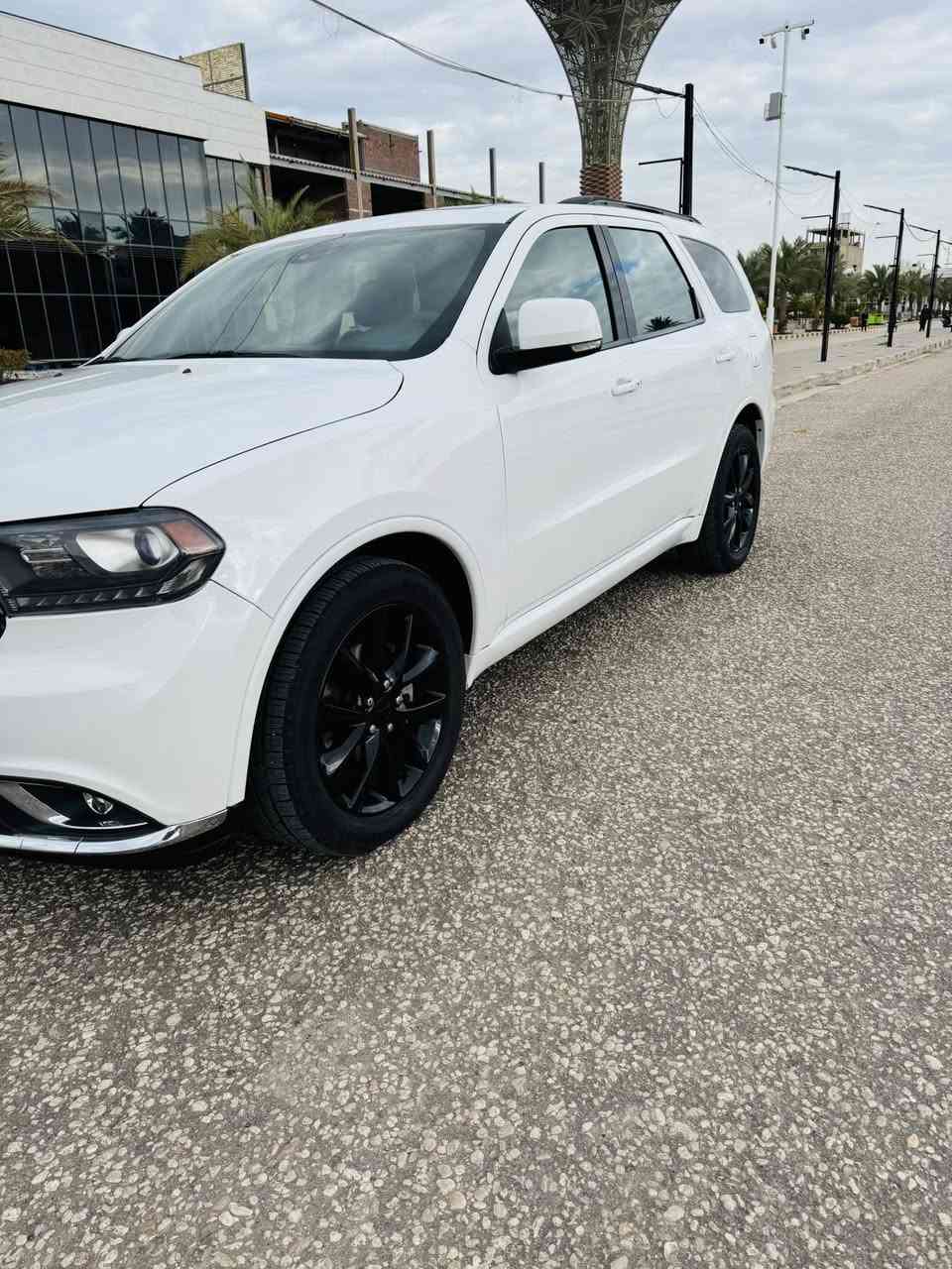 السلام عليكم

للبيع دوج دونكو وارد امريكي 2017 

فول مواصفات 

فتحة 

بصمة 

جنطة كهرباء 

كشنات جلد الاماميات كهرباء

كشنات تدفئة امامي وخلفي 

مري وستيرن تدفئة 

مري قلاب 

باقي المواصفات واضحة بالصور 

السيارة شادلها بساتم موديل 2014 

شرط لاتنقيص ولا تبخير ولاصوت 

تخم تاير جديد حدادية جديدة 

صور الحادث بالمنشور 

والسونار موجود بالصور 

السعر 228 وبيها مجال 

العنوان بالنجف   ***********
