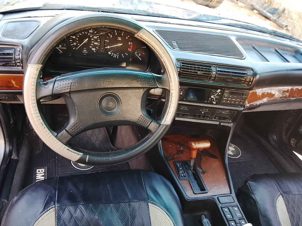 اسلام عليكم ورحمه الله 
مكلف بنشر بي ام رايدها 50 $. للاستفسار هذا ***********
