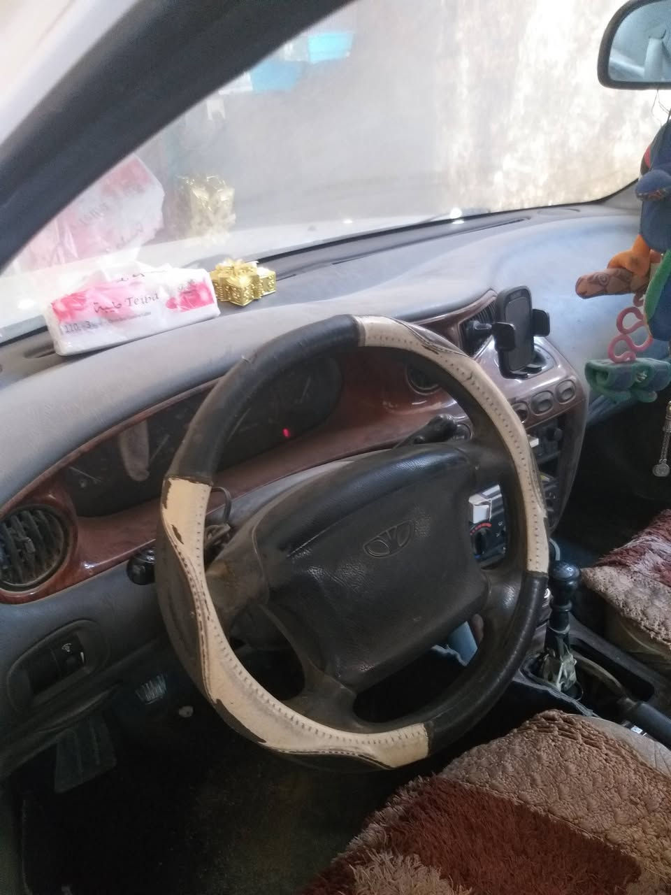 دايو لكنزا موديل ١٠٩٩رقم مثنى وراعيه بلسماوه سنويه صاقطه حائز ثالث عندي بيه وكاله راعيه بلسماوه ب٣٣وبيه مجال الاتصال على الرقم ***********
